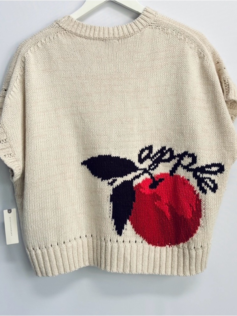 NWT Maeve Short-Sleeve Crew-Neck Apple Motif Graphic Sweater - Picture 5 of 12